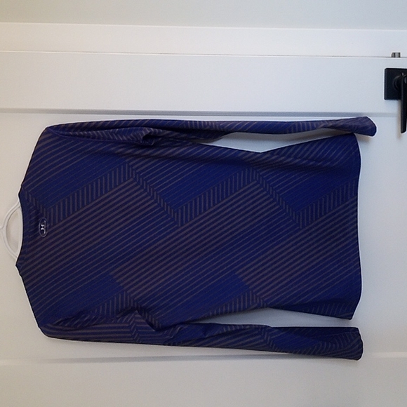 Medium Ladies Purple Under Armour Fitted Shirt - Picture 2 of 4